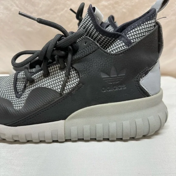 Men’s Adidas Gray and Black Tubular x High Cut Tennis Shoes Size 9 - Picture 9 of 16